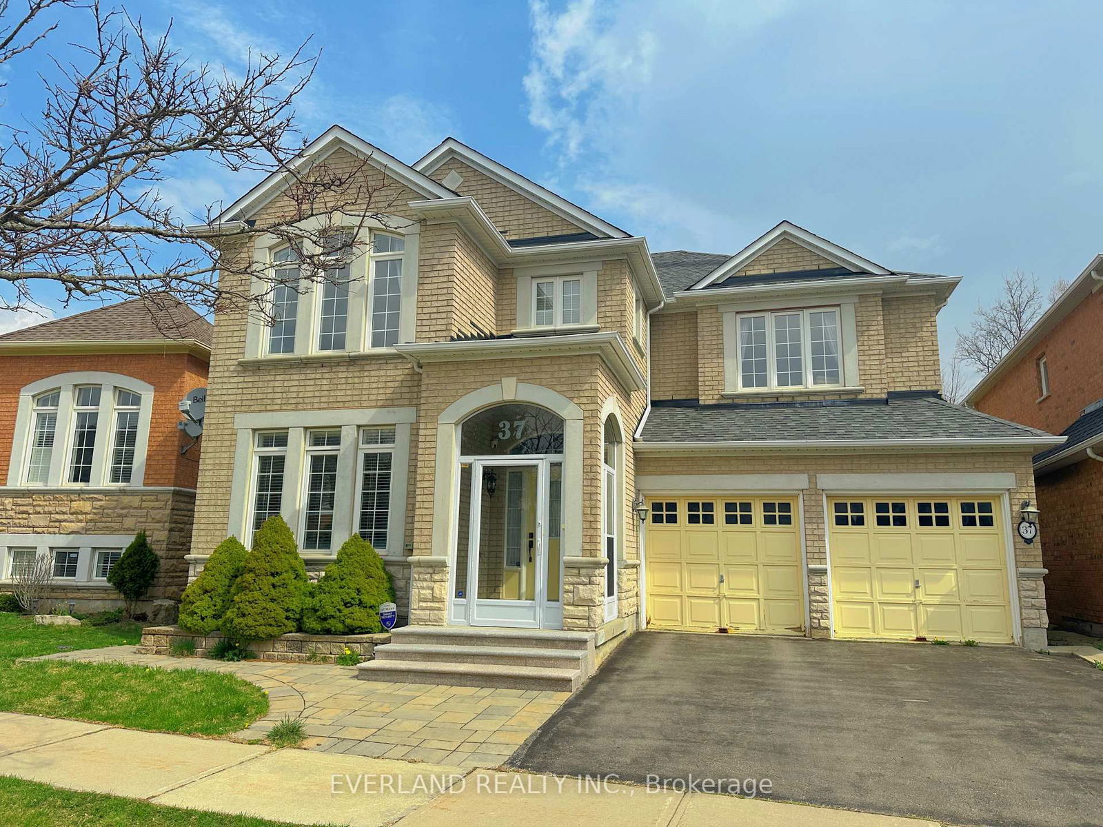 Detached House for lease at 37 Brass Drive, Richmond Hill, Jefferson, L4E 4T3 - MLS: N12112544