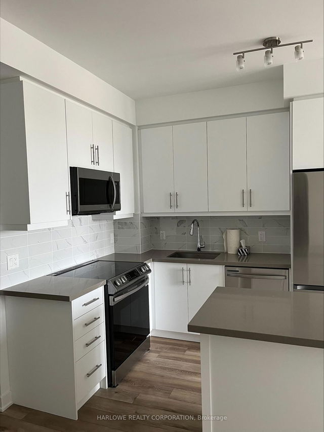 1207 - 95 Oneida Crescent