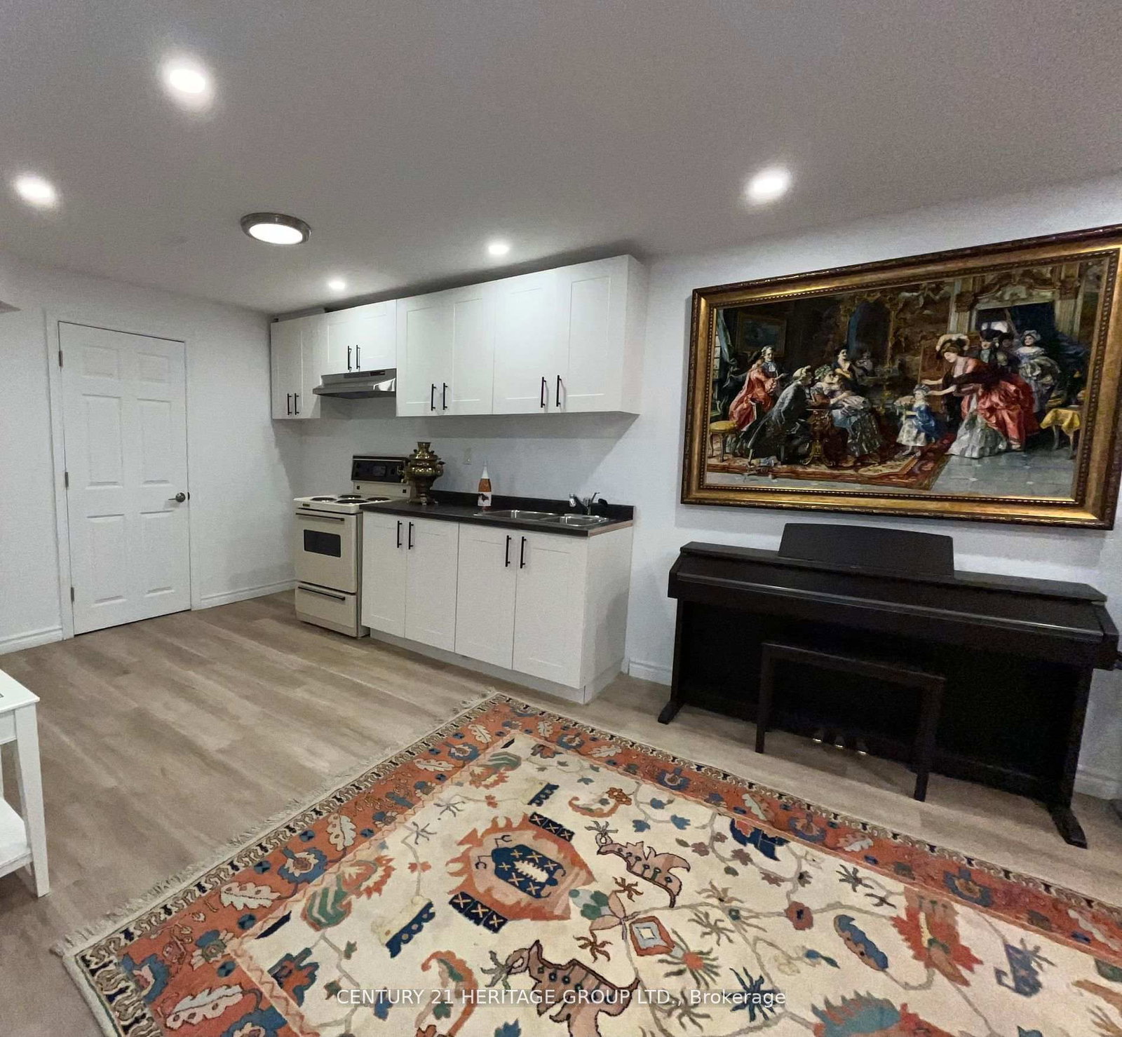 Listing Image 23