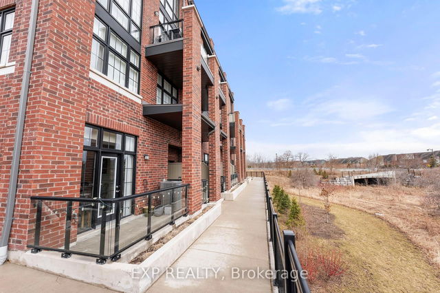 302 - 2 Linsmore Place