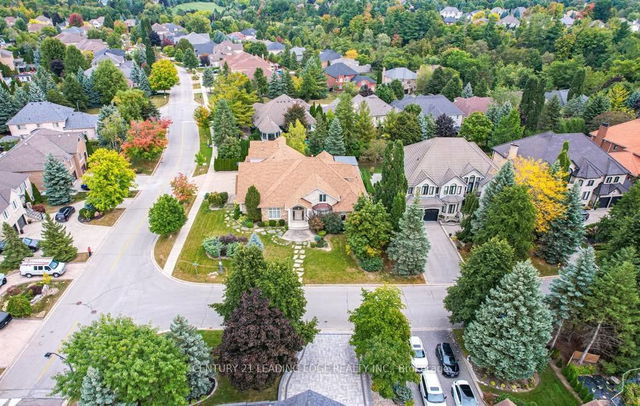 7 Longview Crescent