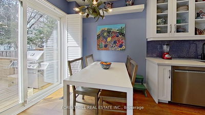 16 Lansbury Crt, Vaughan - Crestwood-Springfarm-Yorkhill image-0-4