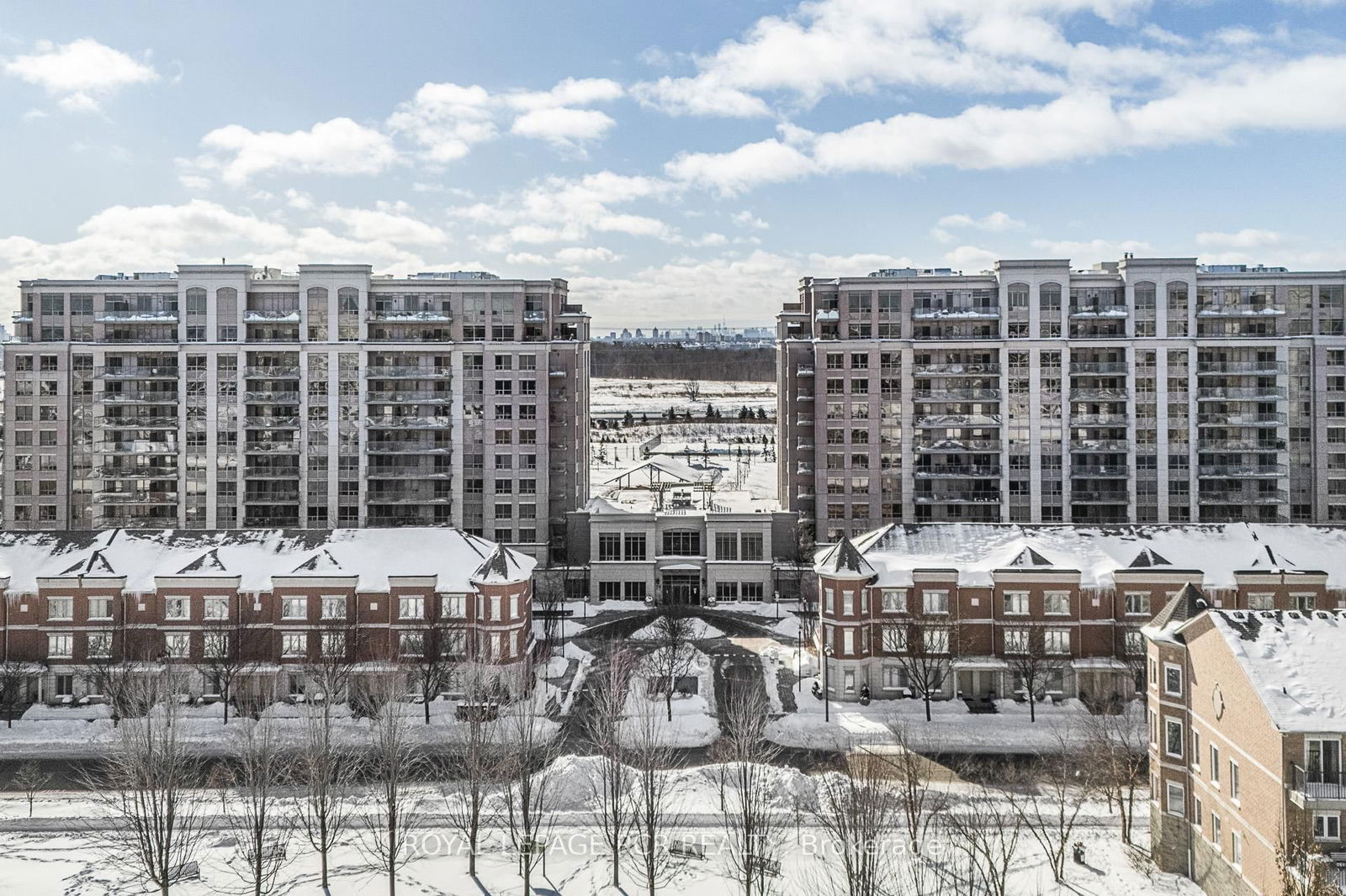 Condo for sale at 515-37 Galleria Pkwy, Markham, Commerce Valley, L3T 0A5 - MLS: N12113858