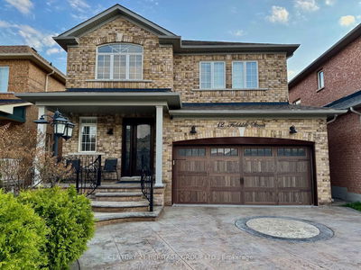 12 Fieldside St, Markham - Box Grove