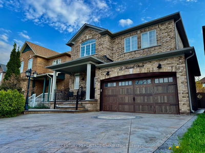 12 Fieldside St, Markham - Box Grove image-0-2