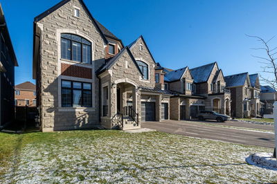 103 First Nations Tr, Vaughan - Kleinburg image-0-2