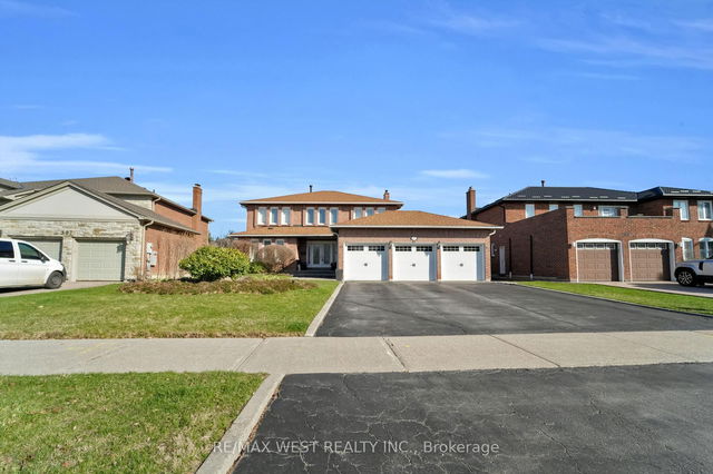 303 Wycliffe Avenue