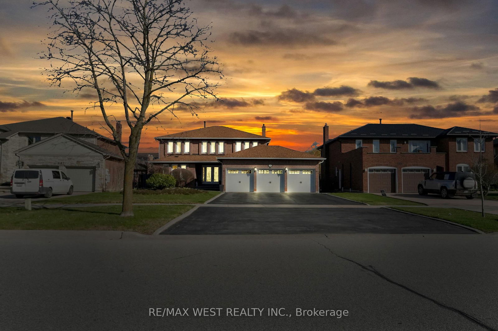 Detached House for sale at 303 Wycliffe Avenue, Vaughan, Islington Woods, L4L 3N7 - MLS: N12113973