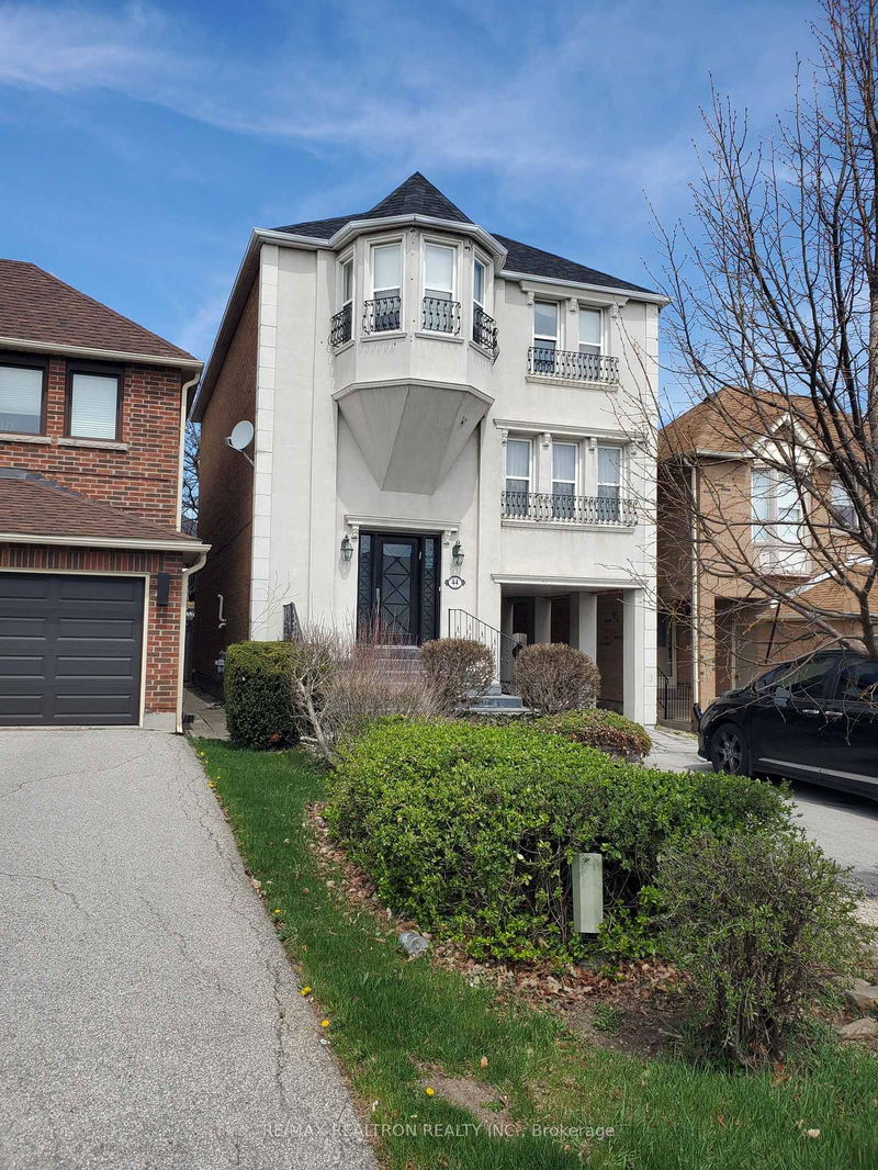 home for lease on 44 Roxborough Lane