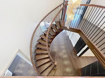 25 Conistan Rd, Markham - Unionville image-0-4