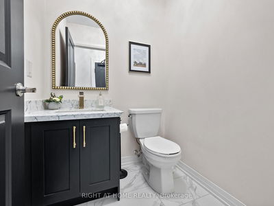 8-50 Baynes Way, Bradford West Gwillimbury - Bradford image-0-3