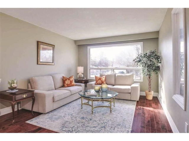 292 Plymouth Trail