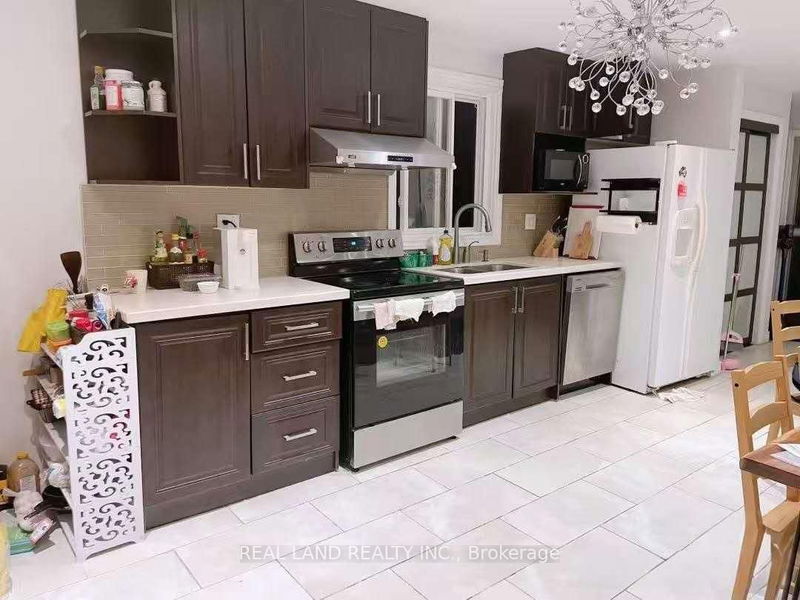 home for lease on Master Bedroom-68 Meadowview Avenue