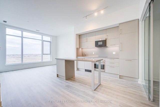 605 - 56 Andre De Grasse Street
