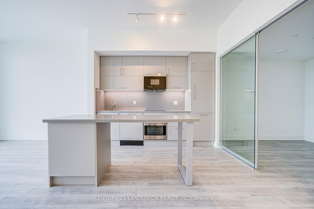 605 - 56 Andre De Grasse Street