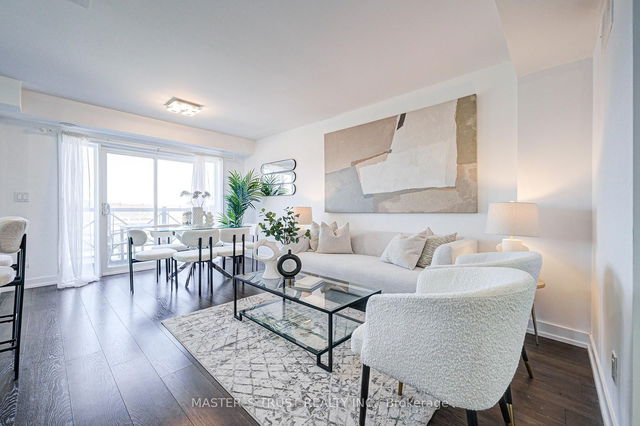 215 - 10 Dunsheath Way