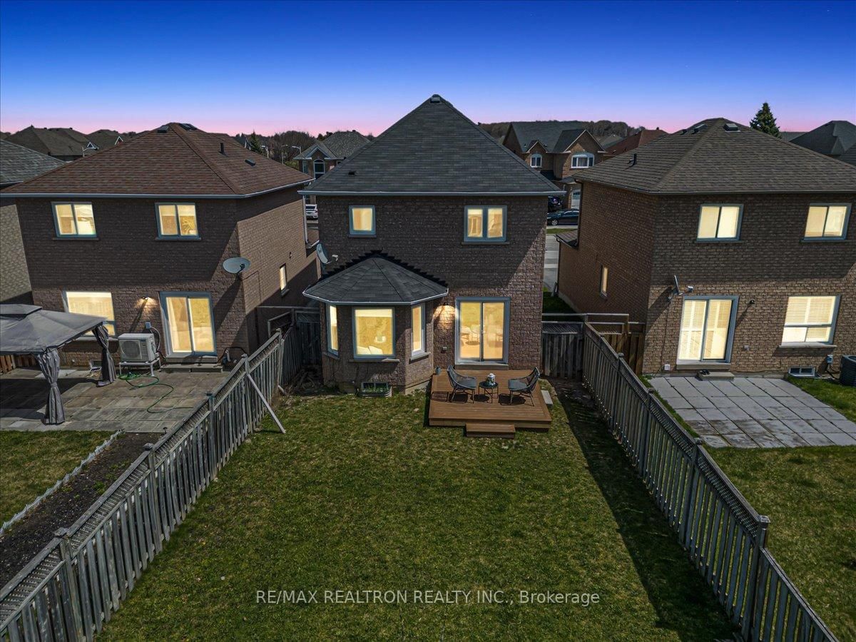 Detached House for sale at 176 Hawker Road, Vaughan, Maple, L6A 2J6 - MLS: N12114457