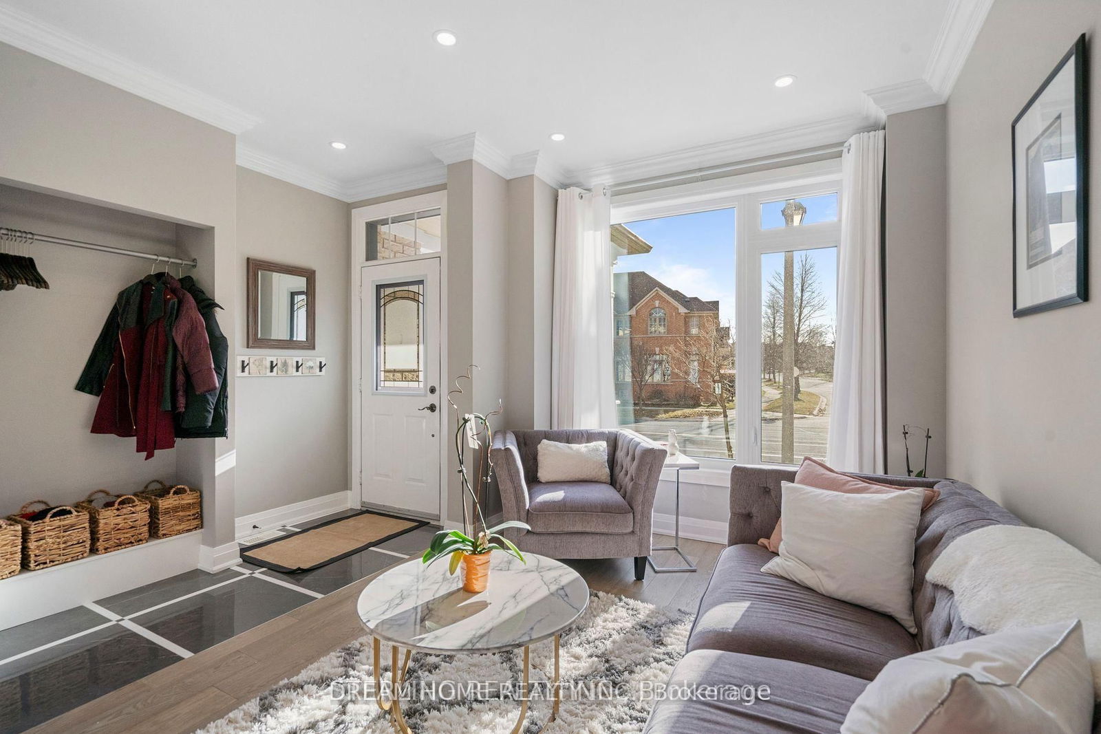 Townhouse for lease at 206 Bur Oak Avenue, Markham, Berczy, L6C 2M1 - MLS: N12114535