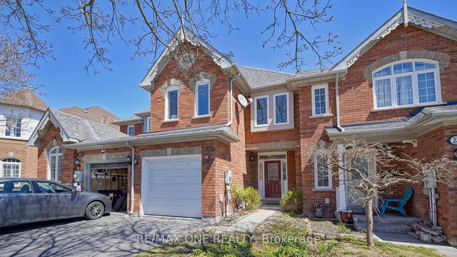 225 Warner Crescent