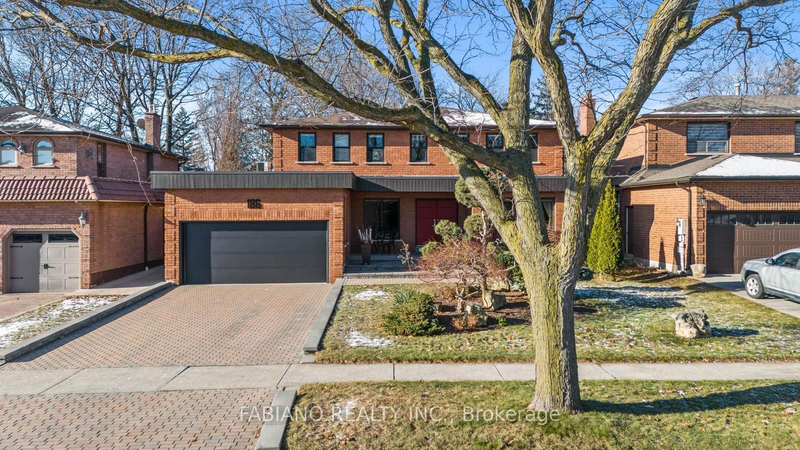 Detached House for sale at 186 Wigwoss Drive, Vaughan, East Woodbridge, L4L 4H2 - MLS: N12114592