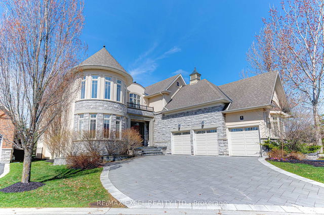 8 Country Club Drive