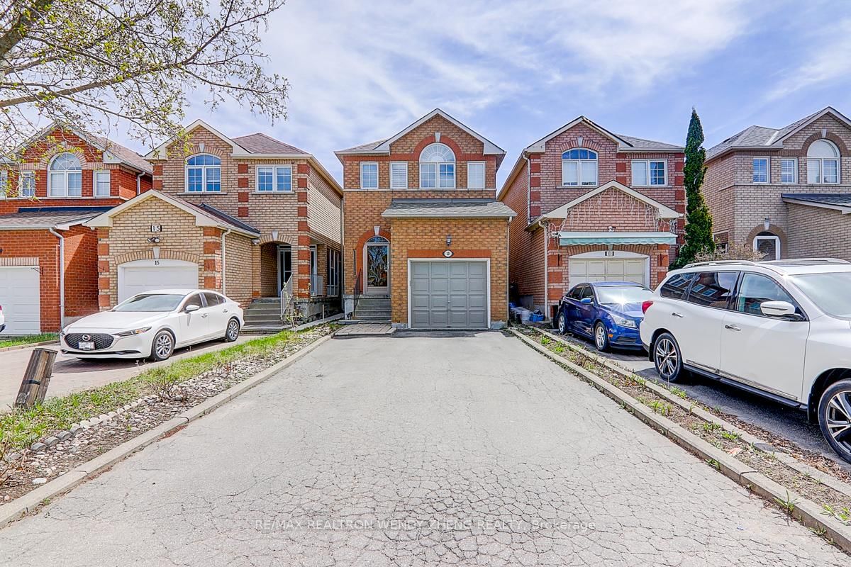 Detached House for sale at 13 Apollo Road, Markham, Middlefield, L3S 4G8 - MLS: N12114655