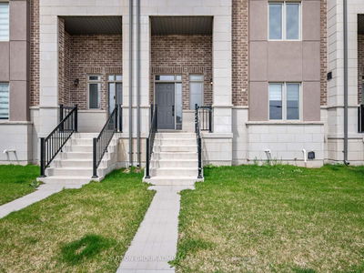 24 Alan Williams Tr, Uxbridge - Uxbridge image-0-1