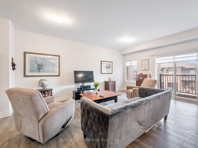 24 Alan Williams Tr, Uxbridge - Uxbridge image-0-4