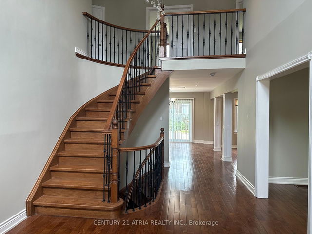 589 Village Parkway