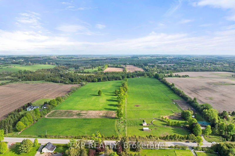 255 Victoria Rd, Georgina - Pefferlaw image-0-0