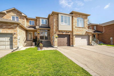 641 Bondi Ave, Newmarket - Gorham-College Manor image-0-1