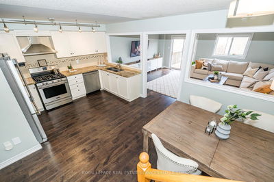 641 Bondi Ave, Newmarket - Gorham-College Manor image-0-4