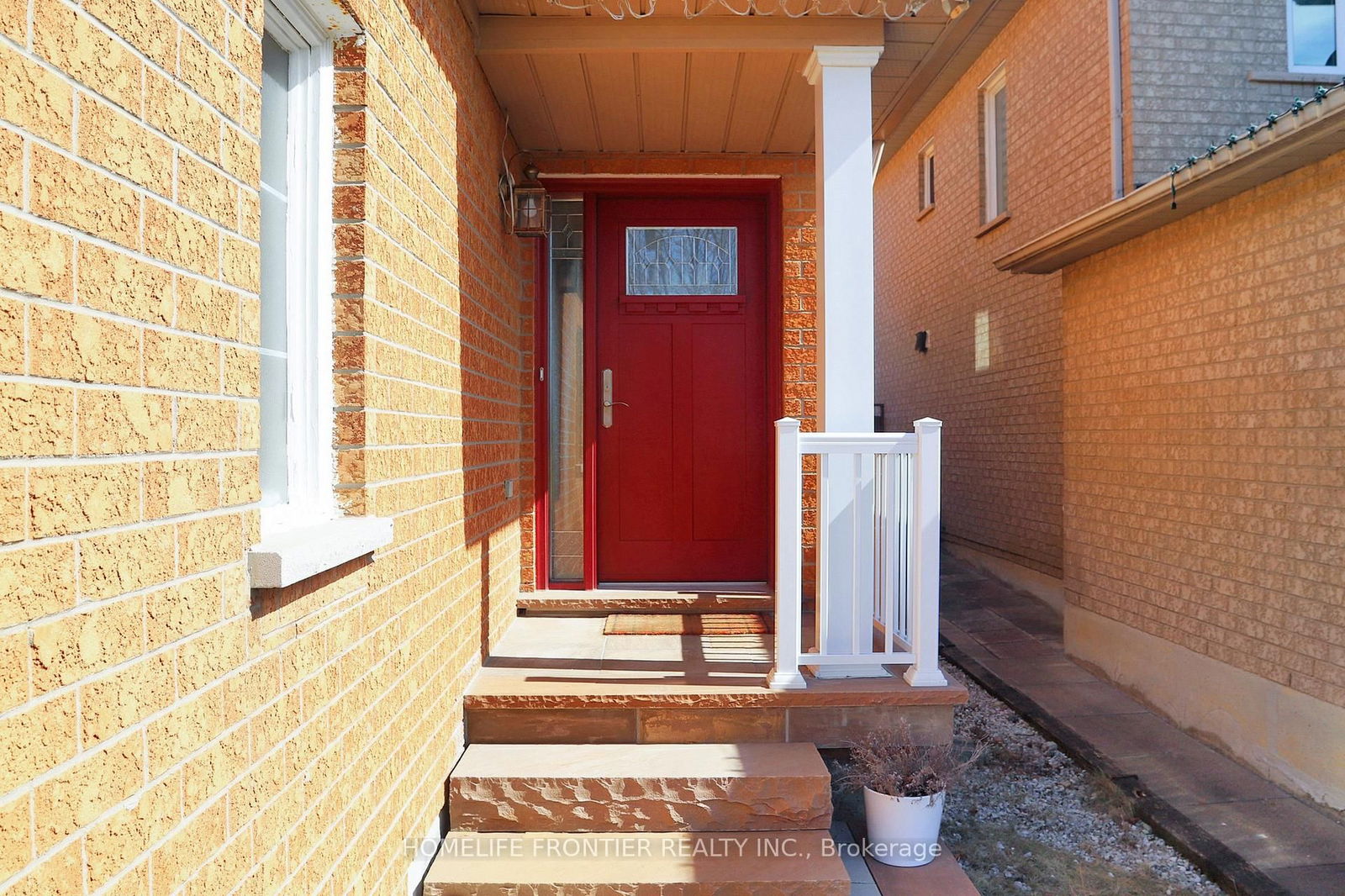 Detached House for sale at 138 Broomlands Drive, Vaughan, Maple, L6A 2K3 - MLS: N12115599