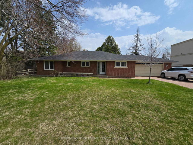 9947 Woodbine Avenue