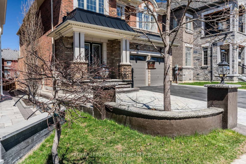 73 Kentwood Cres, Markham, L6B 0C4 | Image 3