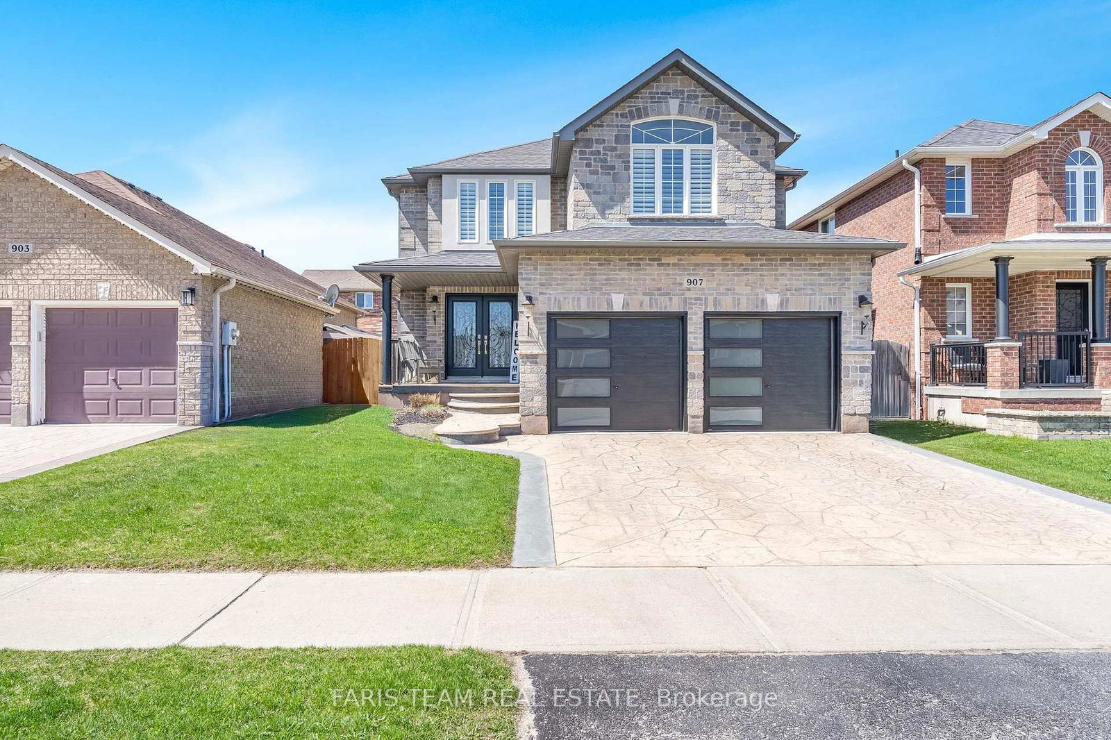 Detached House for sale at 907 Booth Avenue, Innisfil, Alcona, L9S 0A6 - MLS: N12115829