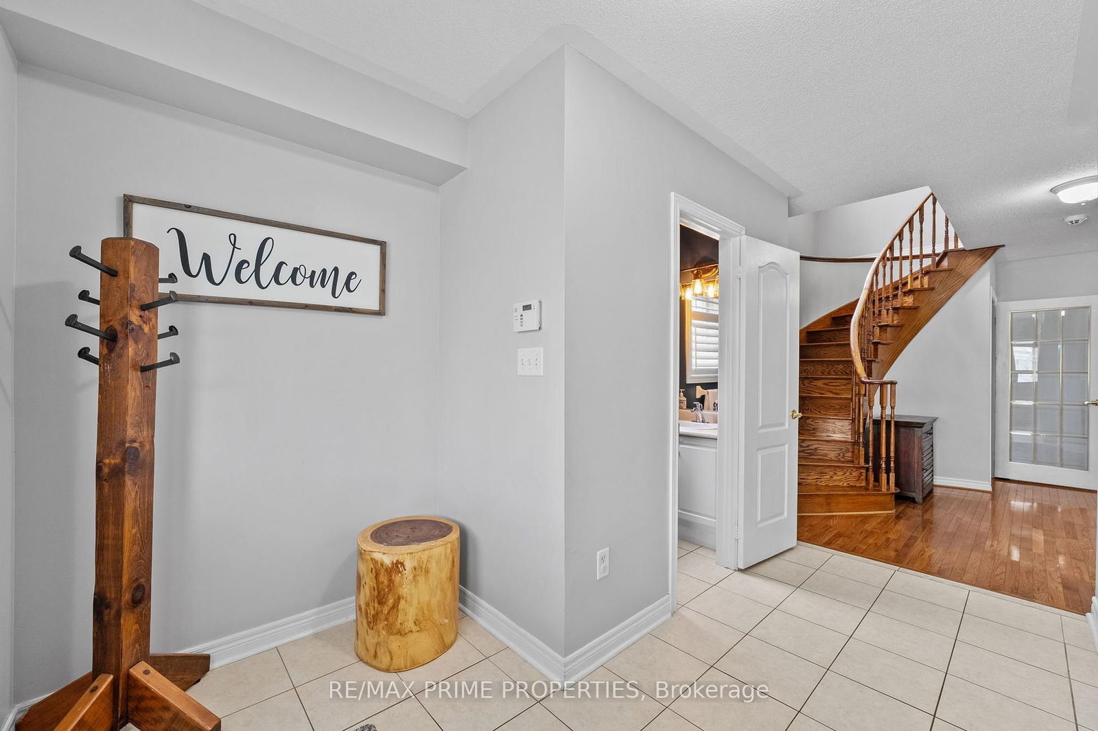 Detached House for sale at 648 Society Crescent, Newmarket, Summerhill Estates, L3X 2V8 - MLS: N12115853