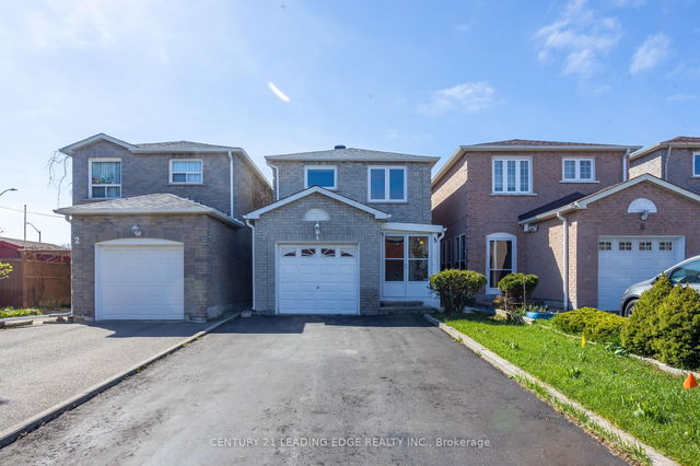4 Sorrell Crescent