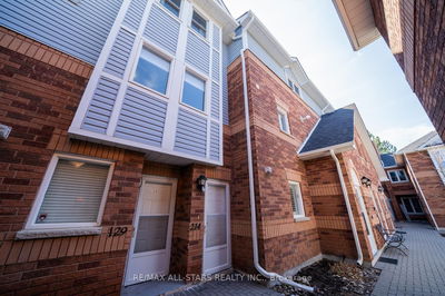 Unit 214 — 12421 Ninth Line, Whitchurch-Stouffville - Stouffville image-0-1
