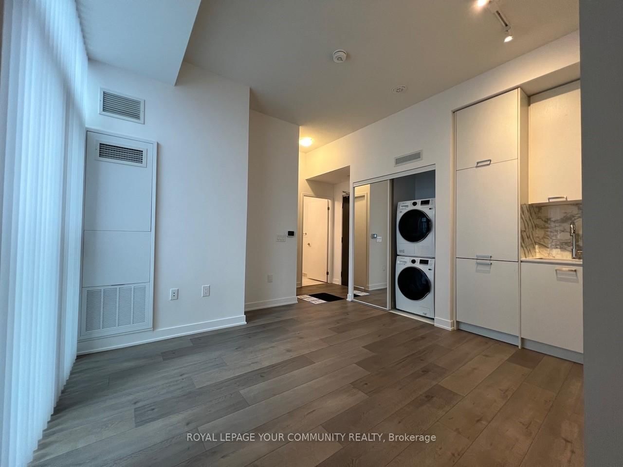 Condo for lease at 503-38 Honeycrisp Crescent, Vaughan, Concord, L4K 0M8 - MLS: N12116311