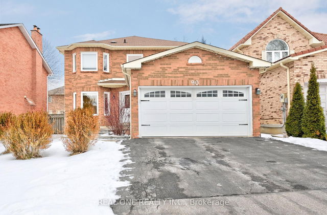 90 Morrison Crescent