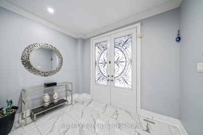 15 Tyndall Dr, Bradford West Gwillimbury - Bradford image-0-4