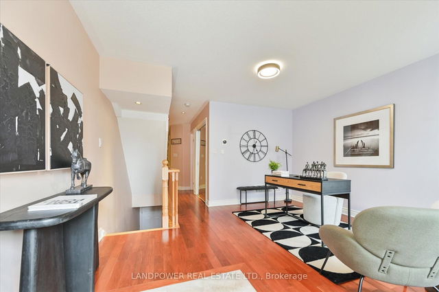 7 Saddlecreek Drive