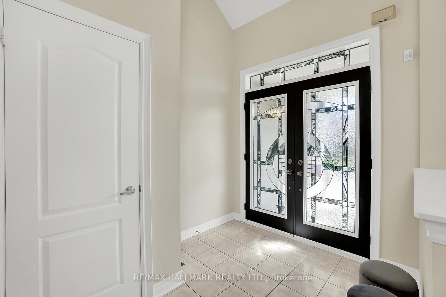 Detached House for sale at 58 Shadow Falls Drive, Richmond Hill, Jefferson, L4E 4J9 - MLS: N12117304