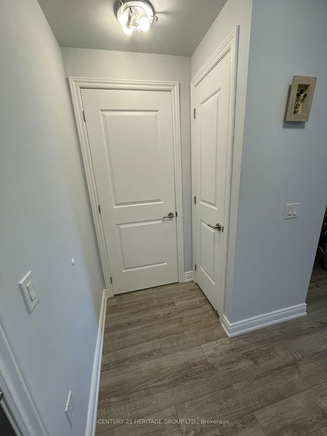 201 - 9618 Yonge Street