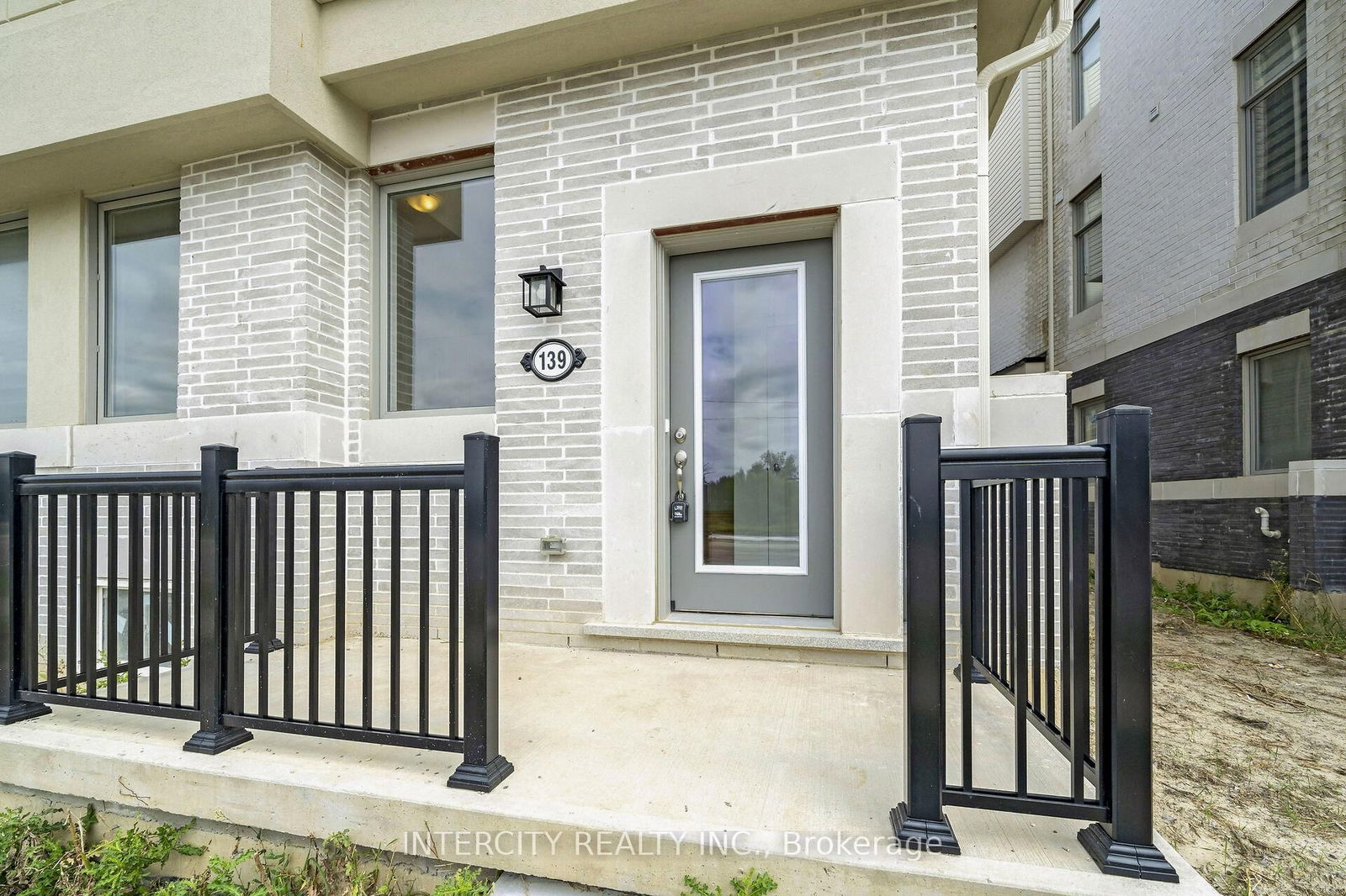 Townhouse for sale at 139 Markland Street, Markham, Cachet, L6C 3B5 - MLS: N12117659