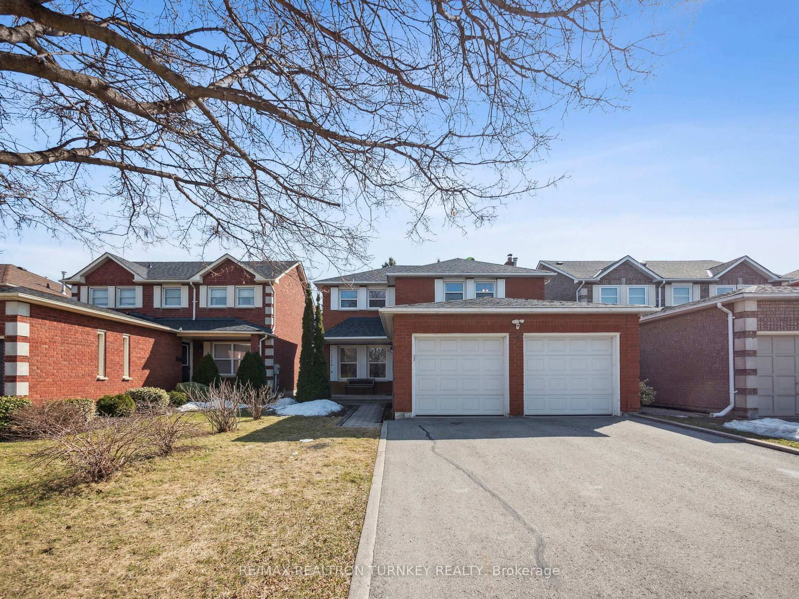 Detached House for sale at 5 Keremeos Crescent, Richmond Hill, North Richvale, L4C 9R9 - MLS: N12117723