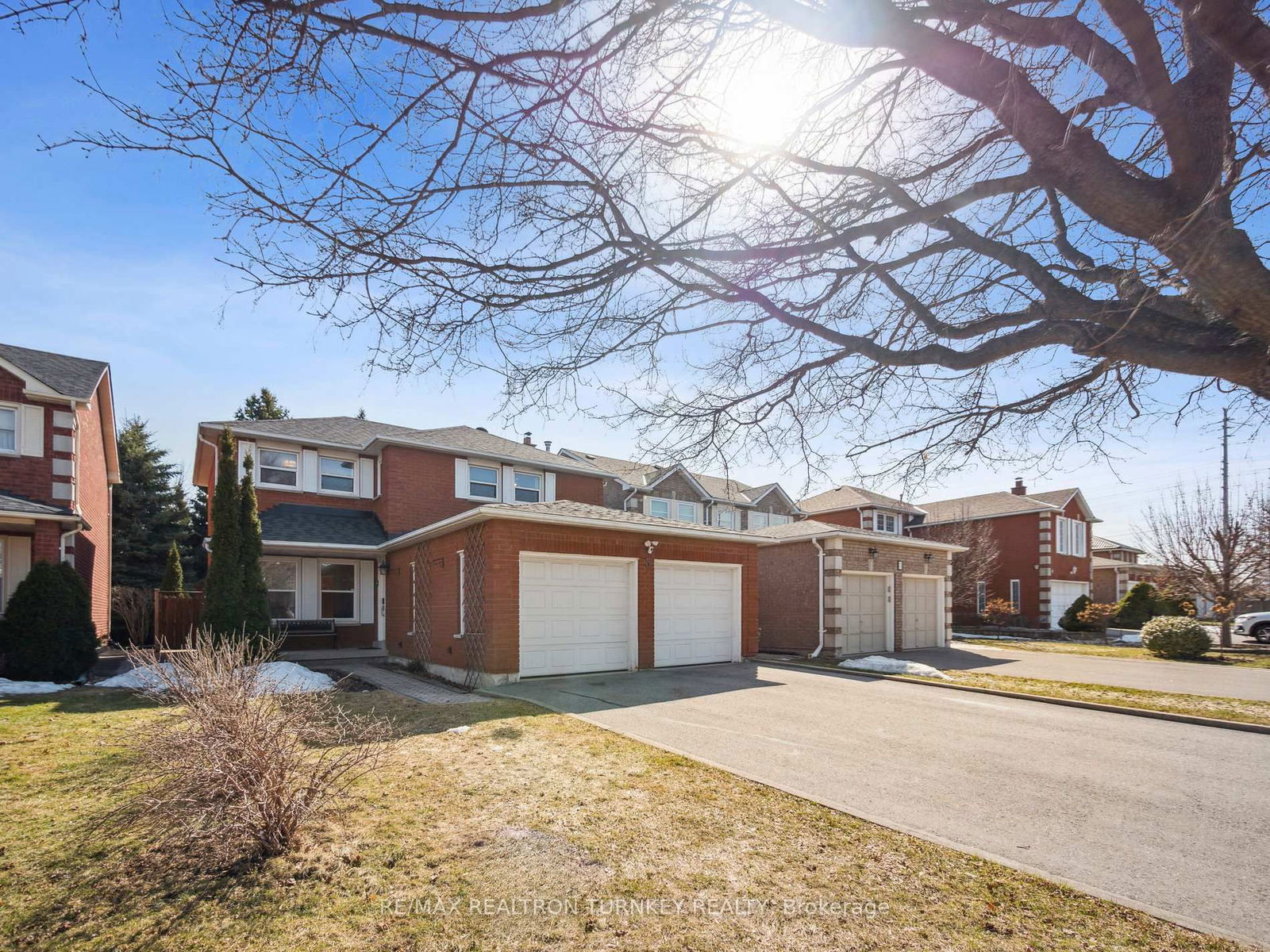 Detached House for sale at 5 Keremeos Crescent, Richmond Hill, North Richvale, L4C 9R9 - MLS: N12117723