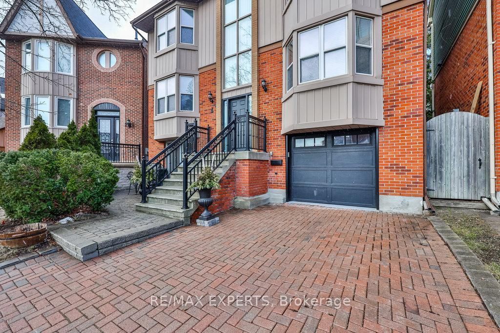 Detached House for sale at 4 Amos Maynard Circle, Vaughan, West Woodbridge, L4L 3B8 - MLS: N12118367