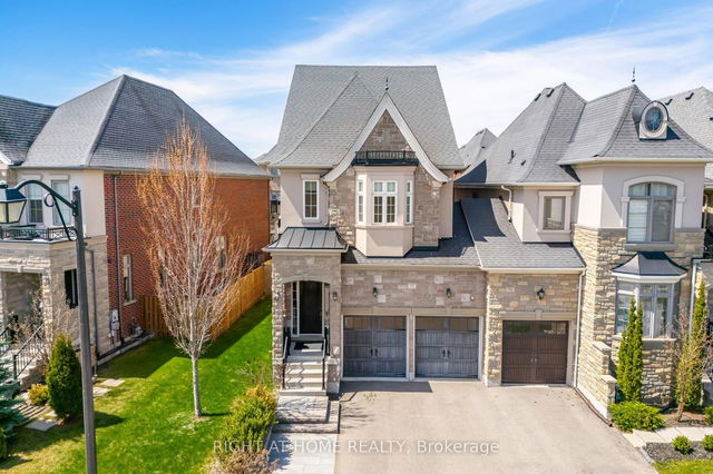 77 Robert Berry Crescent